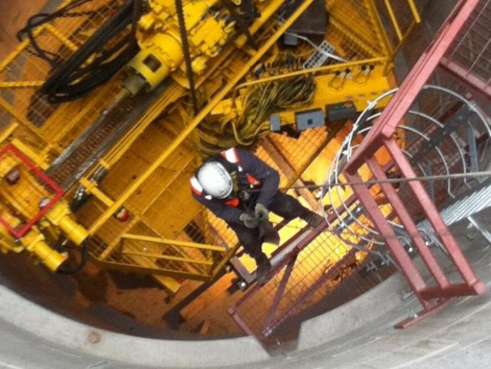 Keller compensation grouting a shaft