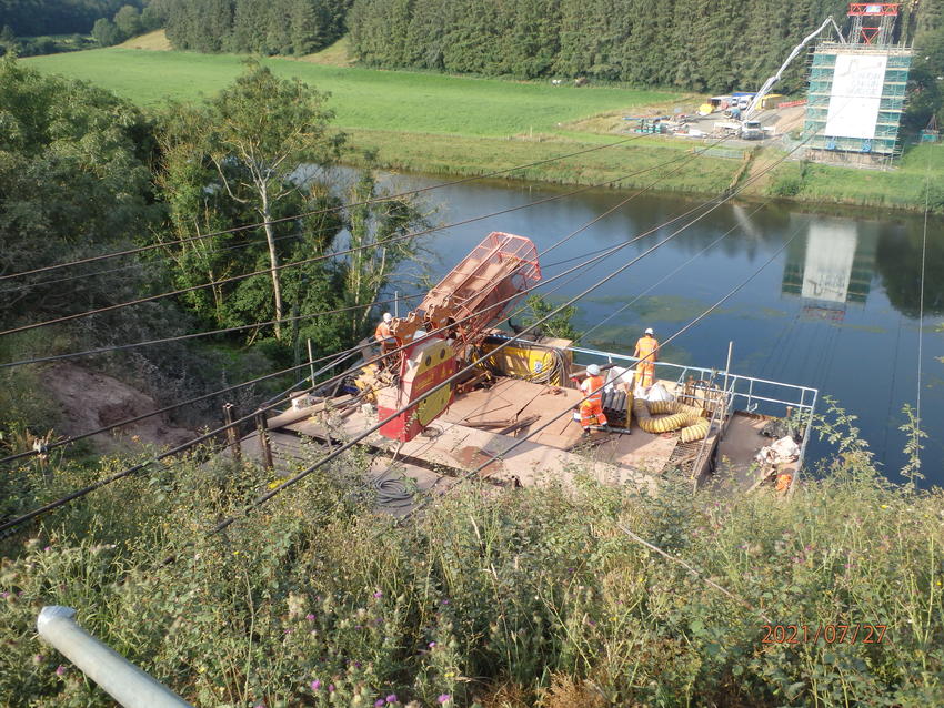 construction site building a bridge